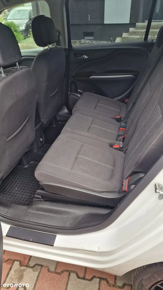 Opel Zafira - 21