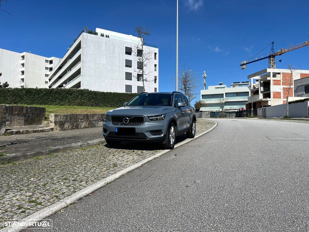 Volvo XC 40 1.5 T2 Momentum Core Geartronic - 1