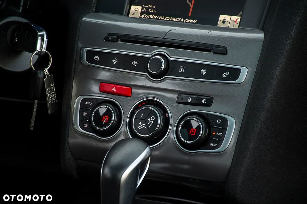 Citroën C4 PureTech 130 Stop & Start EAT6 Selection - 19