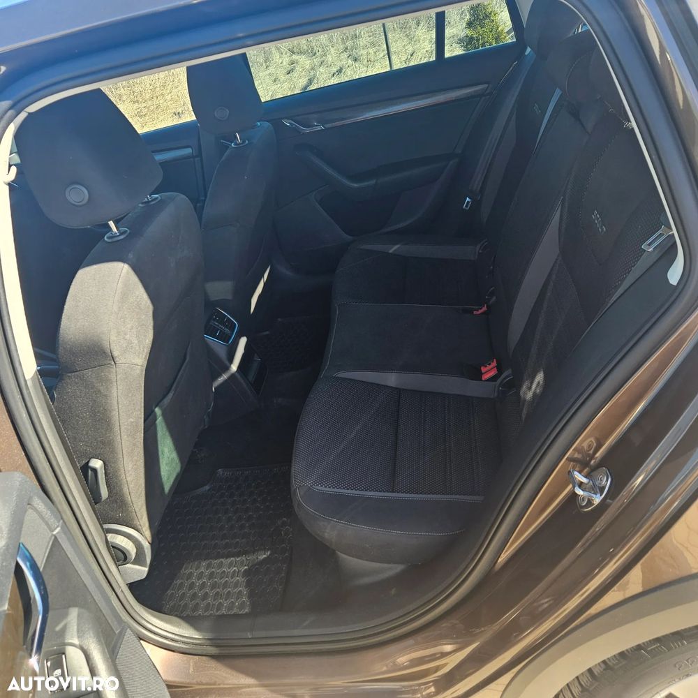 Skoda Octavia 2.0 TDI 4X4 DSG Scout - 10