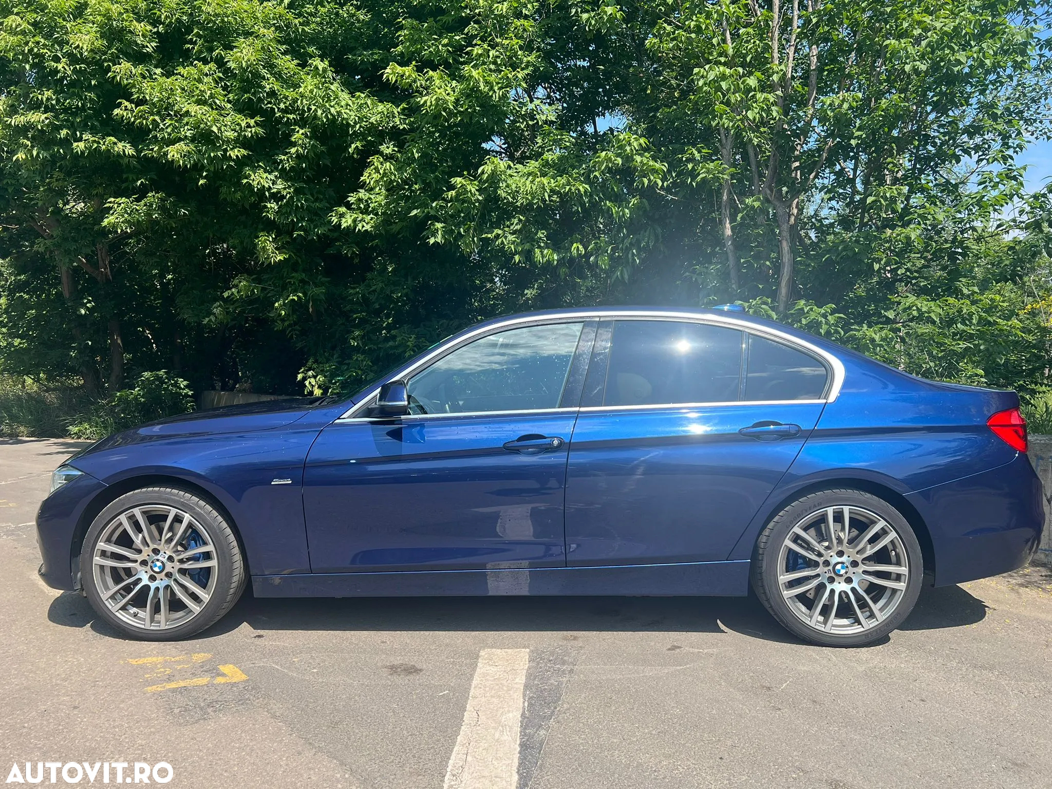BMW Seria 3 330i xDrive Aut. Sport Line - 6