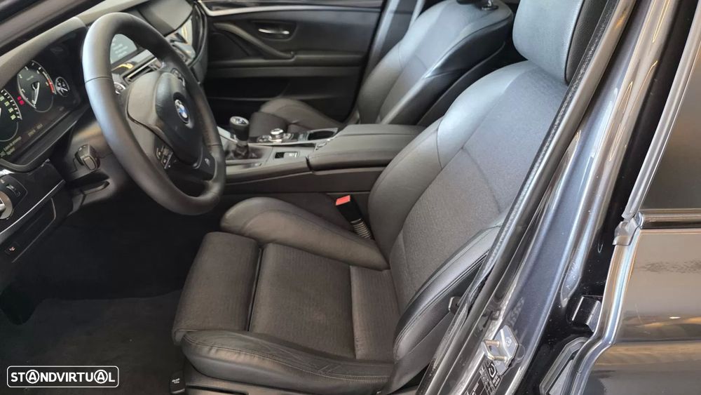 BMW 520 d Pack M - 41