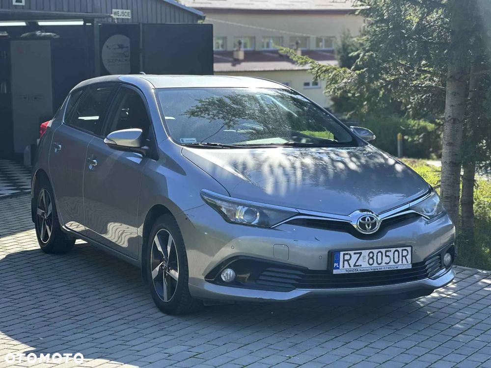 Toyota Auris 1.6 Comfort - 2
