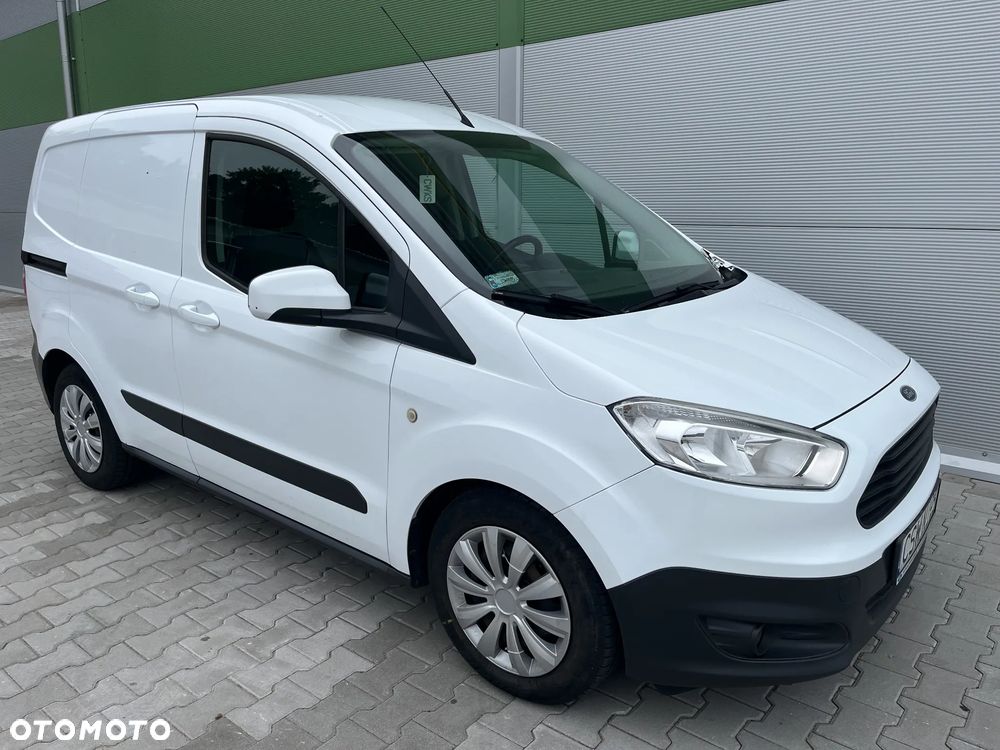 Ford Transit Courier Ambiente - 2