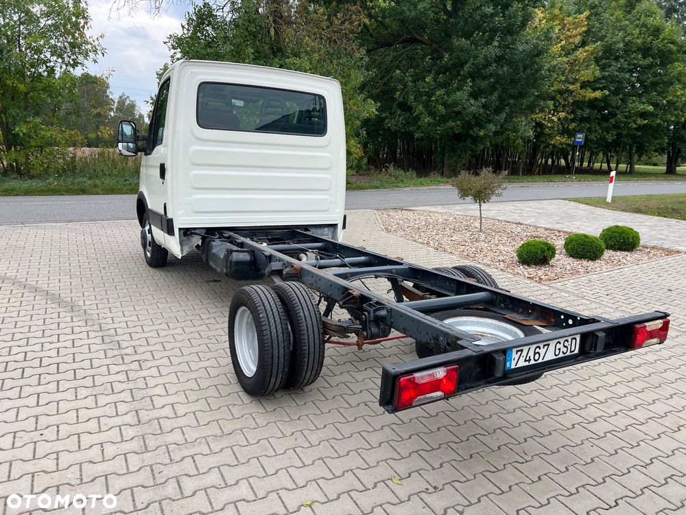Iveco Daily 35C15 - 3