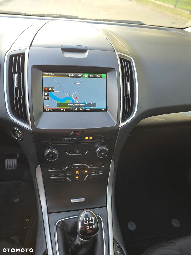 Ford S-Max - 9