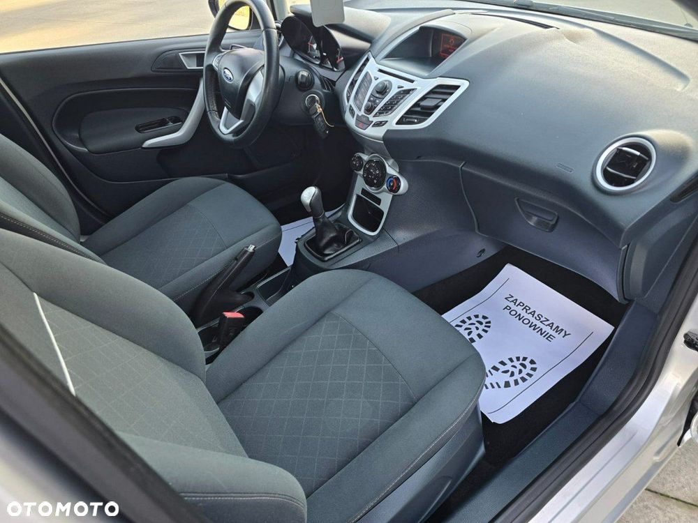 Ford Fiesta - 16