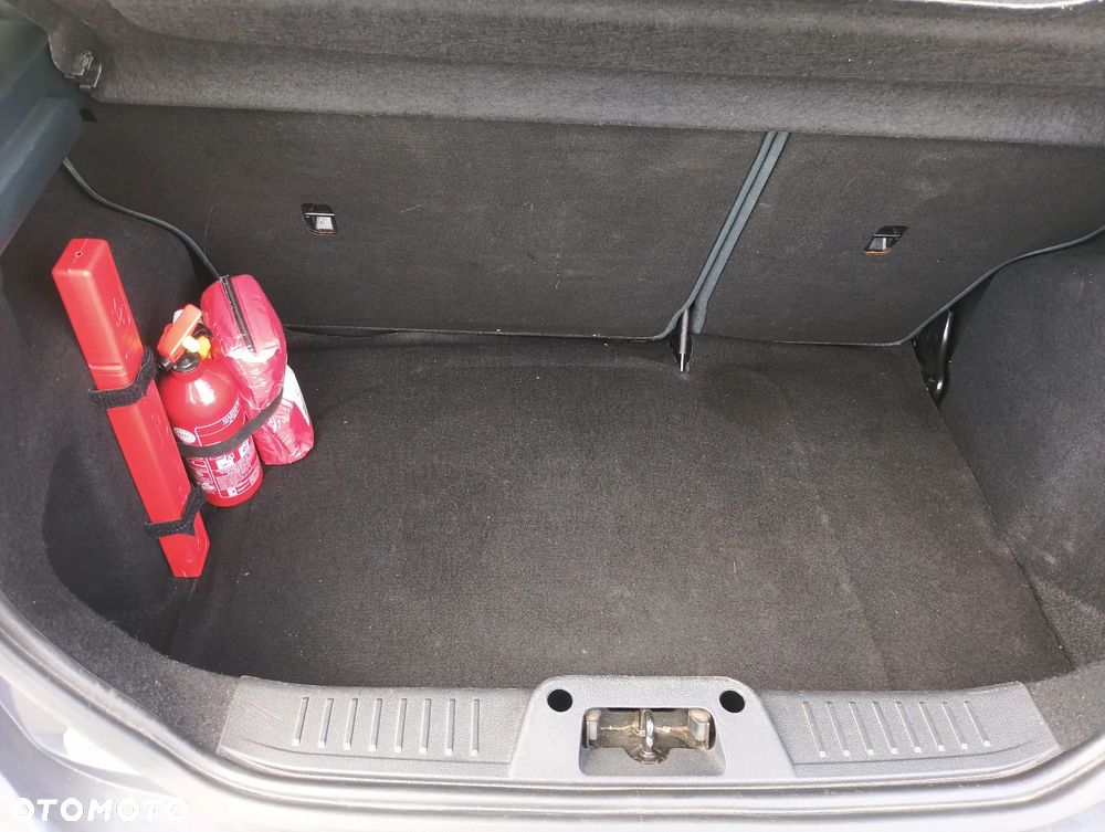 Ford Fiesta 1.25 Titanium EU5 - 11