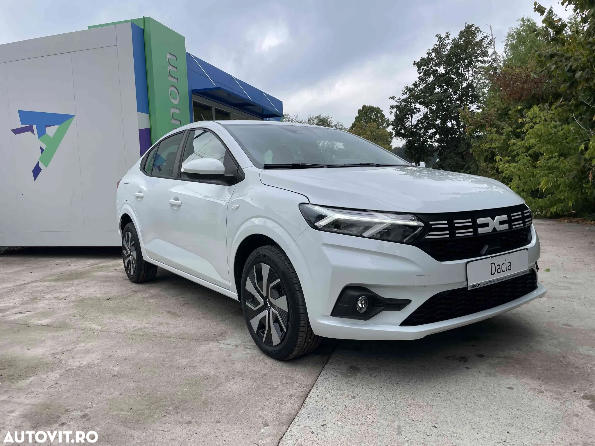 Dacia Logan - 3