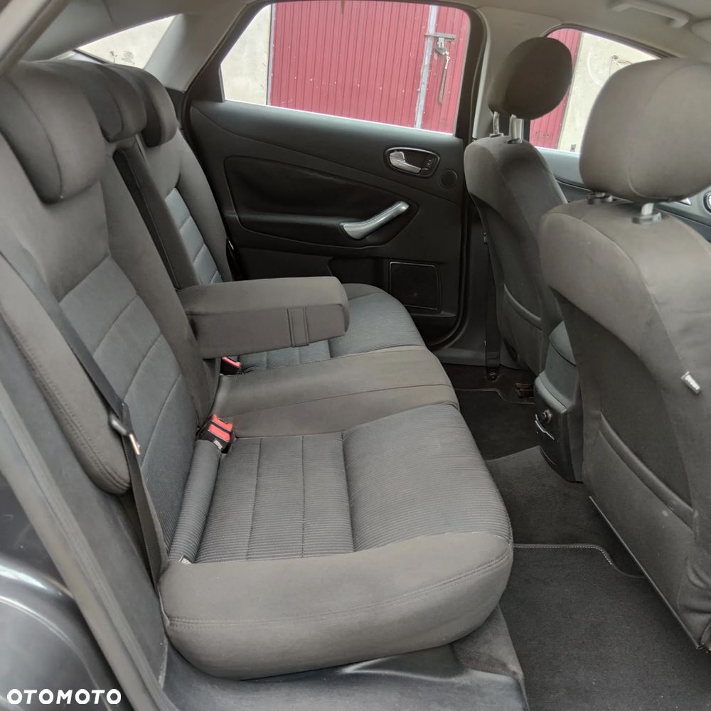 Ford Mondeo 2.0 Titanium X - 28