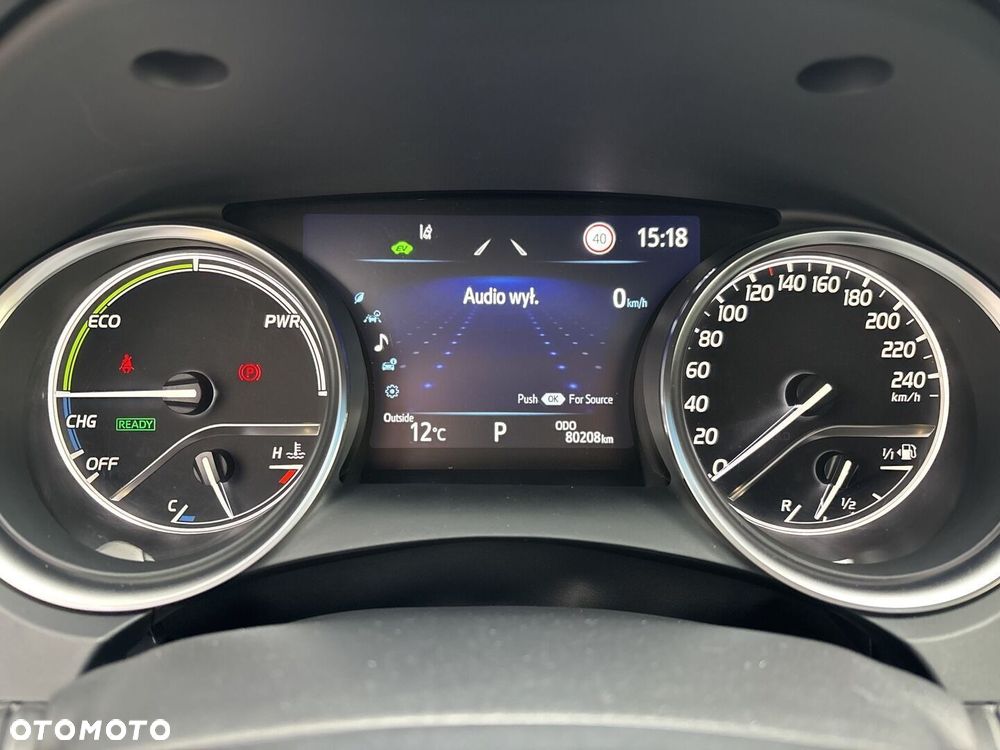 Toyota Camry 2.5 Hybrid Comfort CVT - 22