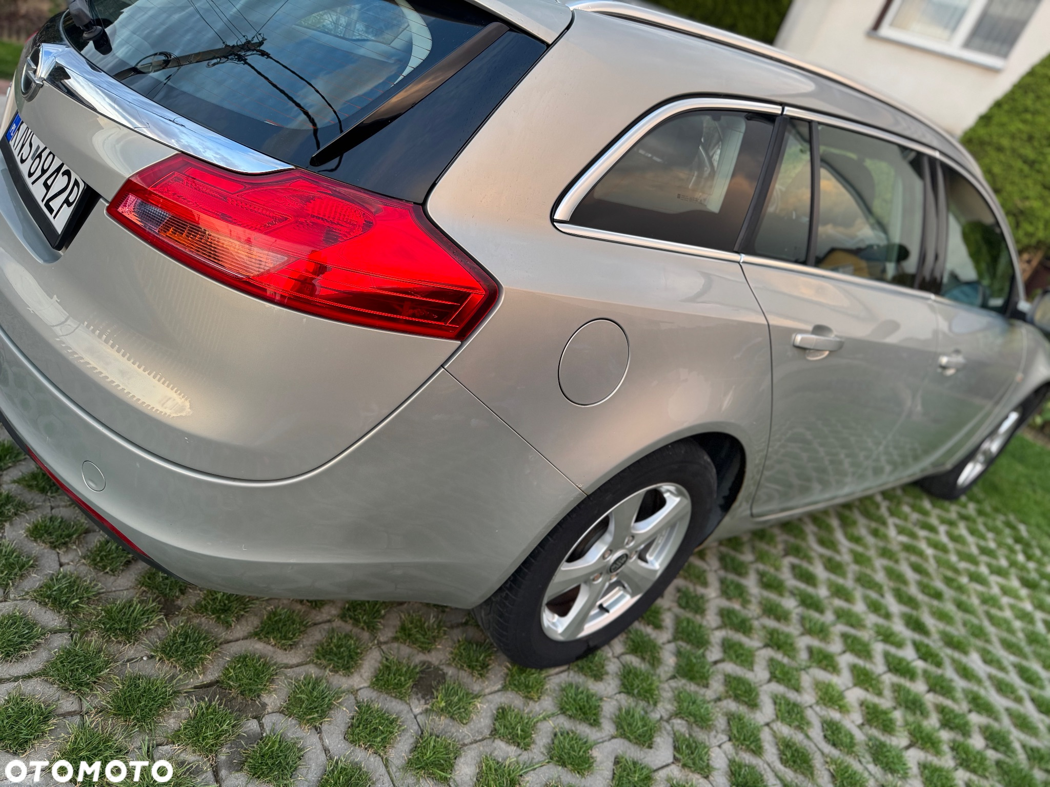 Opel Insignia 1.8 Sport - 8