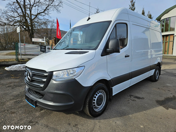 Mercedes-Benz Sprinter 215 automat rok 2022 klima webasto średni kamera tempomat
