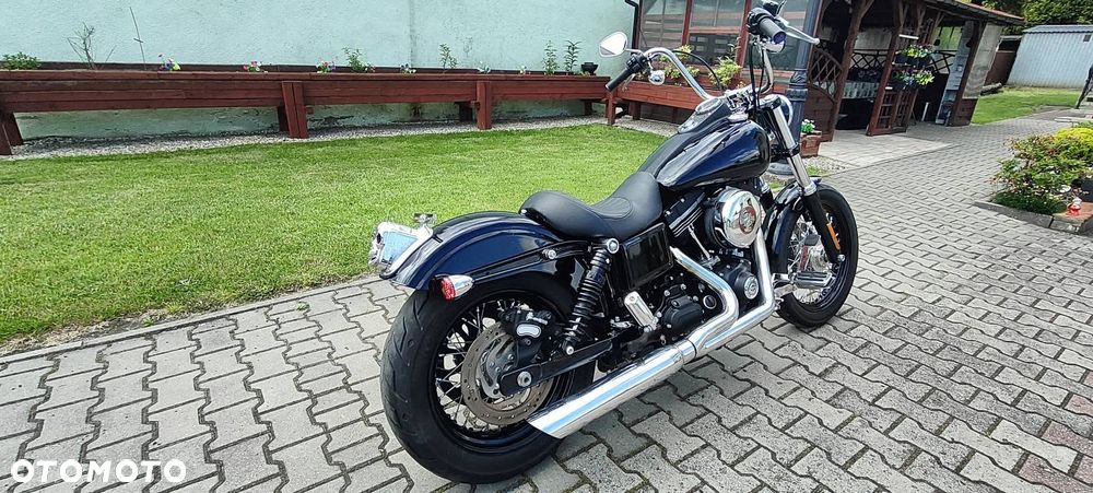 Harley-Davidson Dyna Street Bob - 4