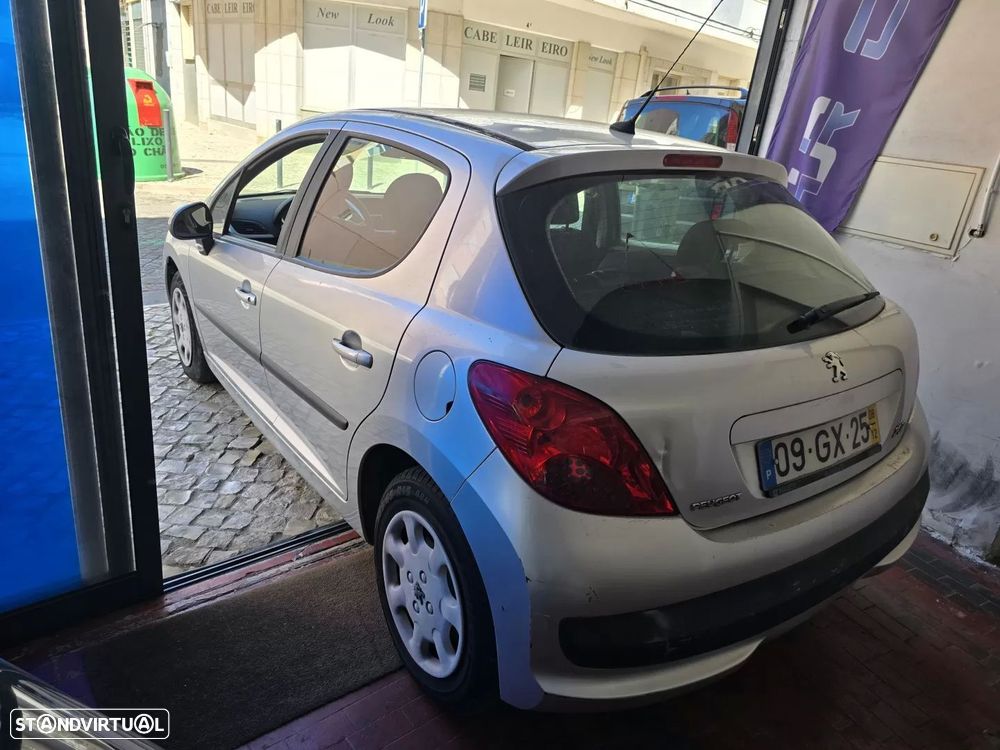 Peugeot 207 1.4 16V Active - 4