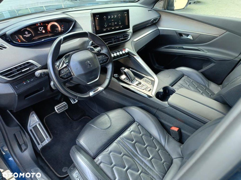 Peugeot 5008 - 9