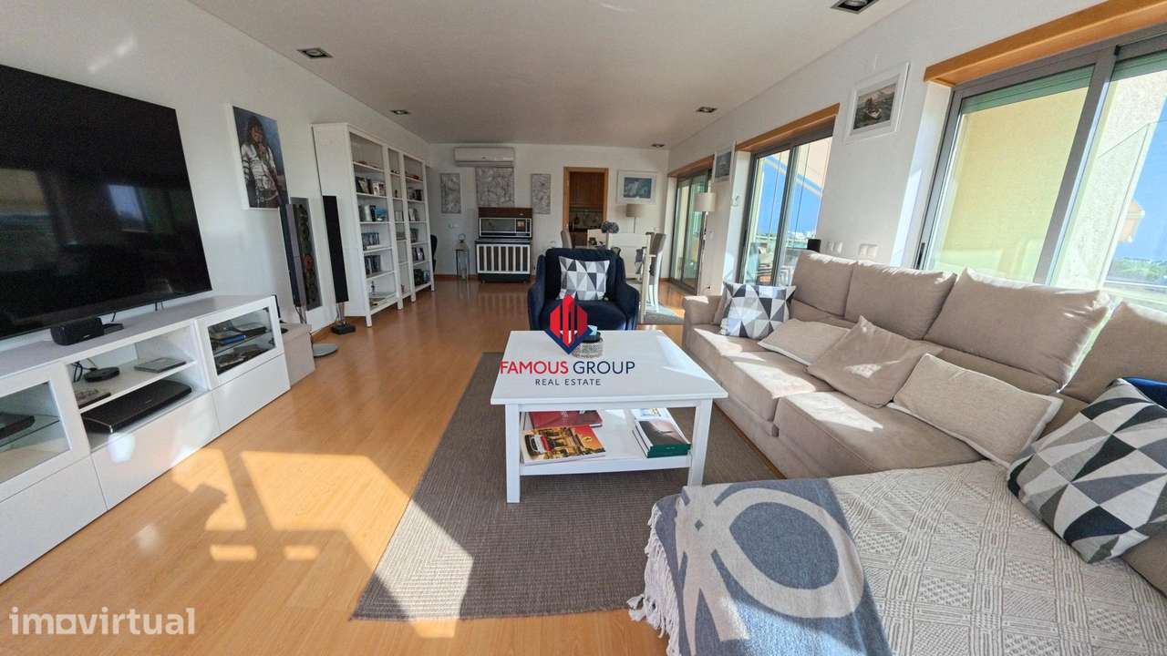 Penthouse T3 de Luxo com Amplos Terraços em Balaia – A Poucos... - Grande imagem: 5/25