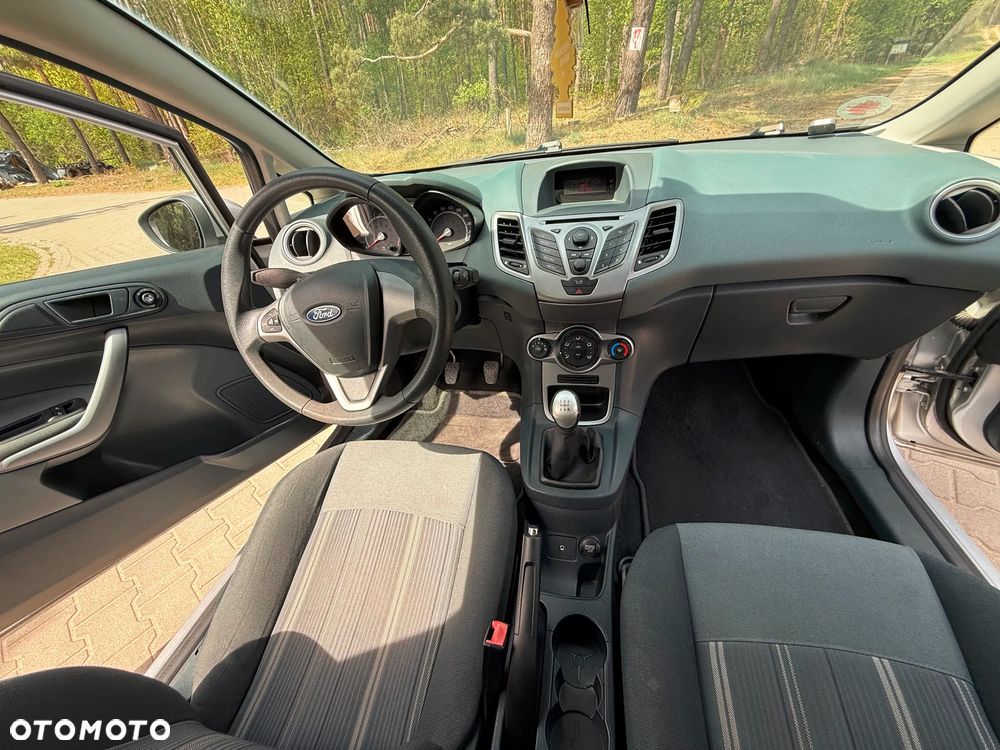 Ford Fiesta 1.25 Trend - 14