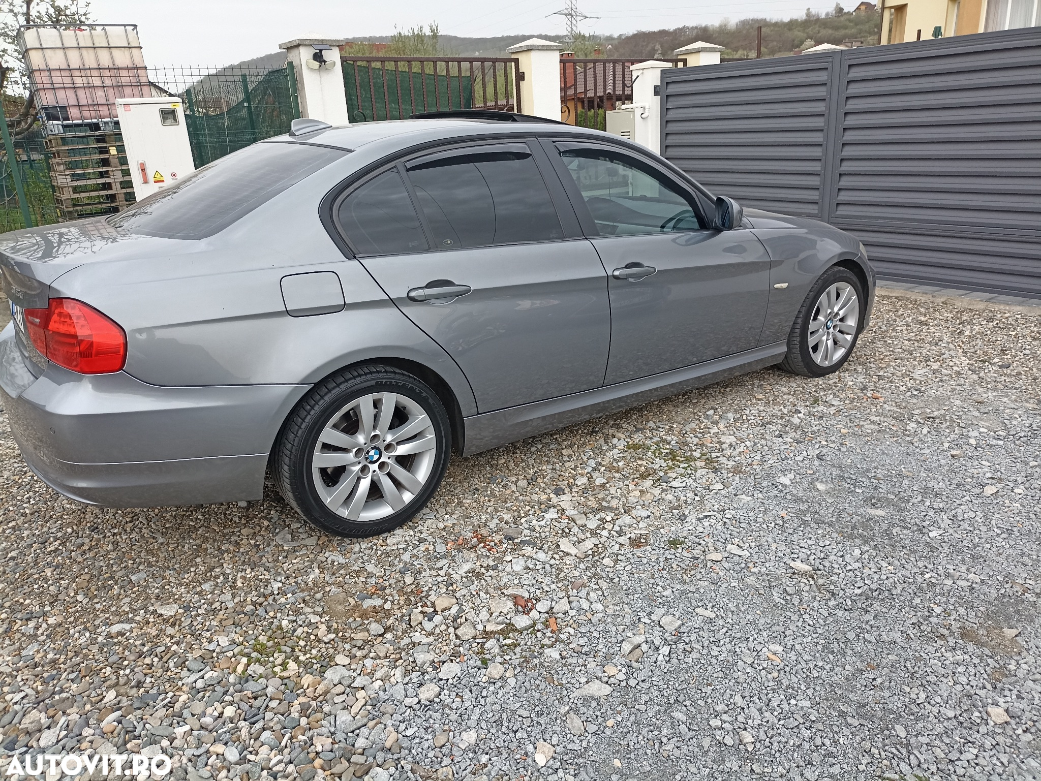 BMW Seria 3 ver-318d - 20