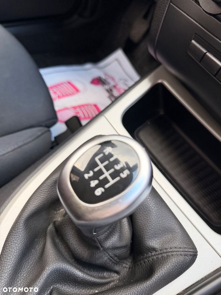 BMW Seria 1 120d - 16