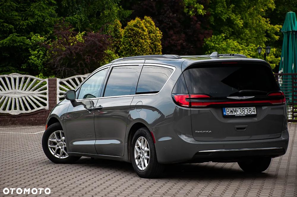 Chrysler Pacifica - 7