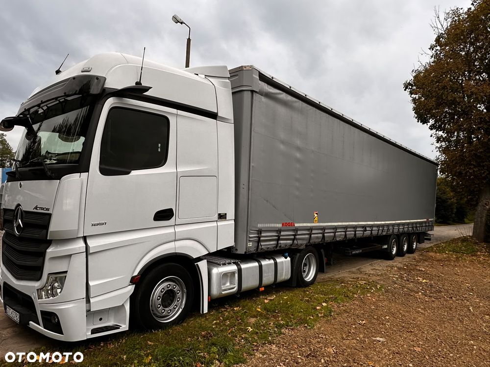 Mercedes-Benz ACTROS - 11