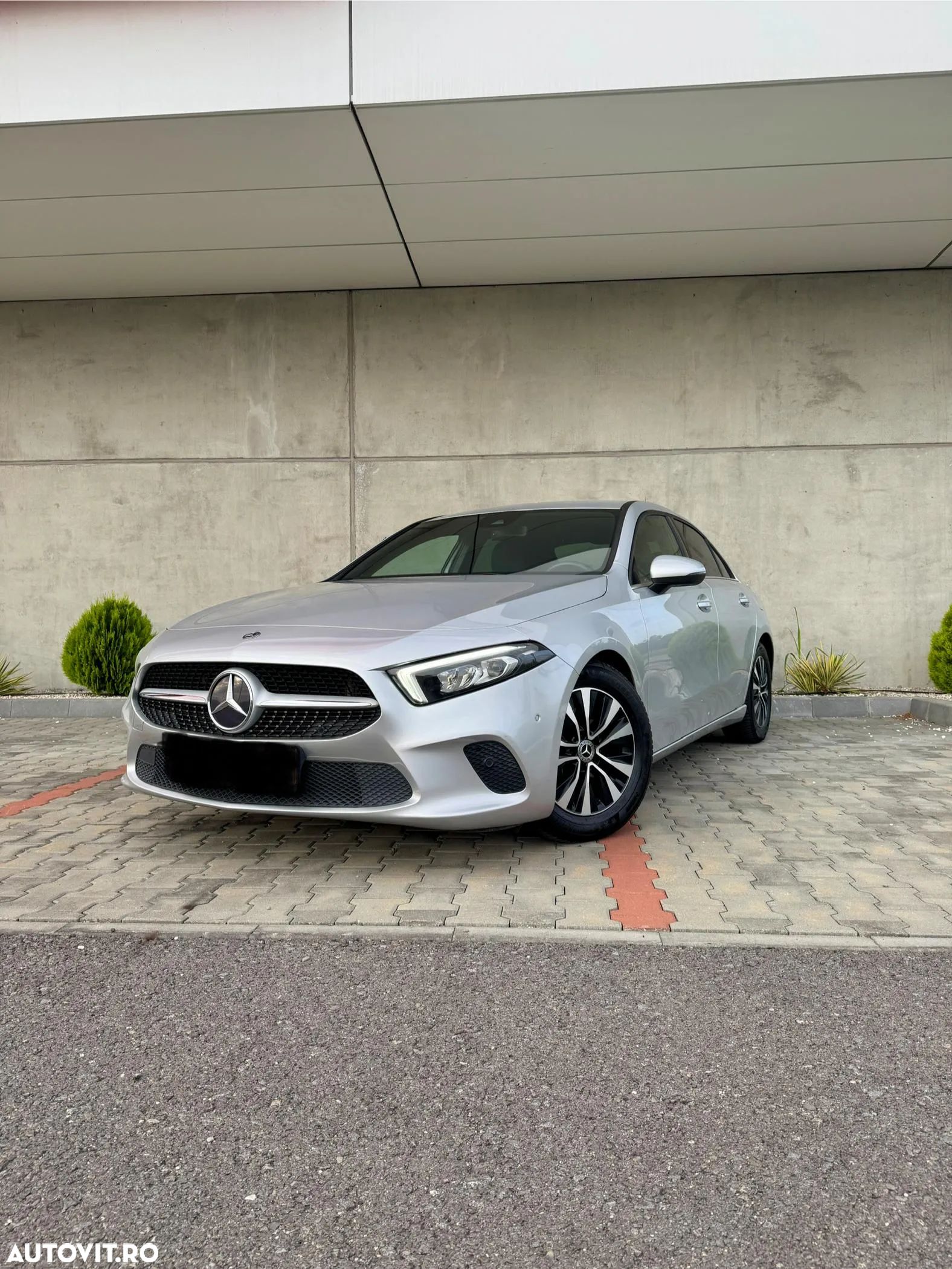 Mercedes-Benz A 180 d 7G-DCT - 1