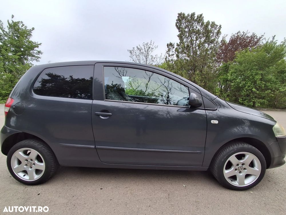 Volkswagen Fox - 2