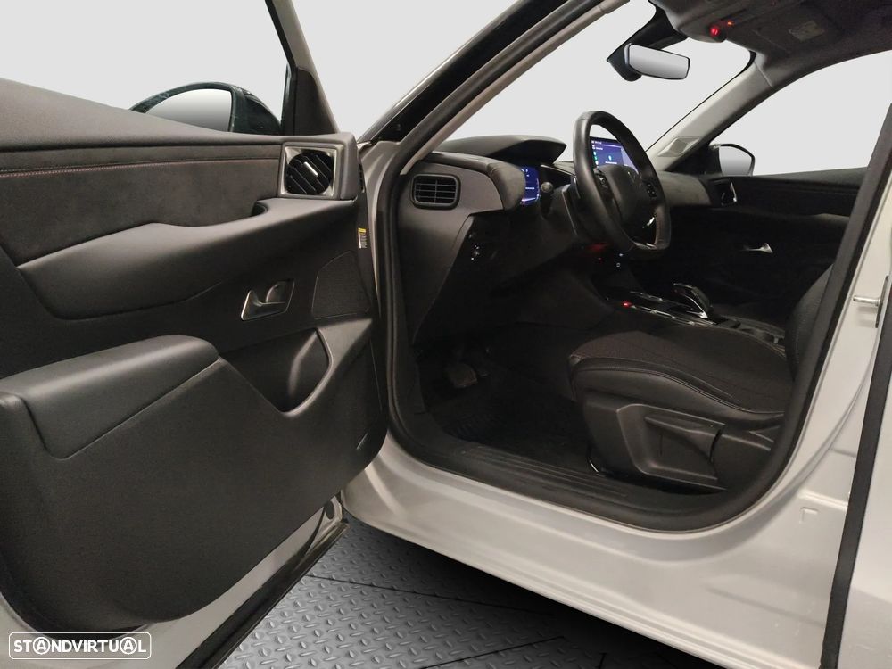 DS DS3 Crossback PureTech 130 Aut. PERFORMANCE LINE - 14