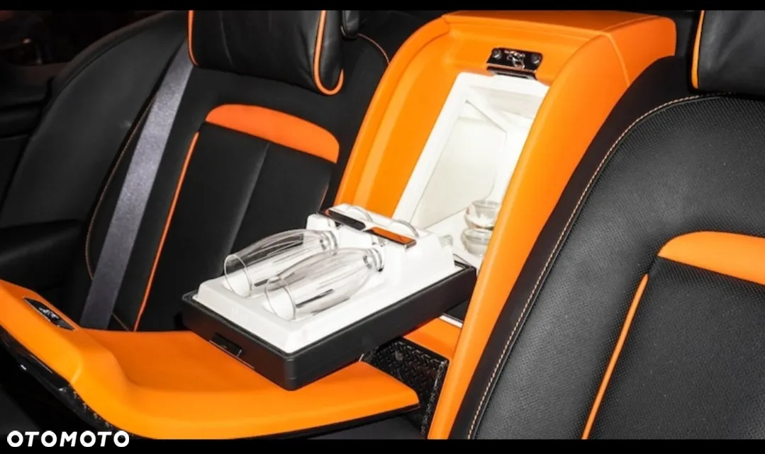 Rolls-Royce Cullinan Black Badge - 14