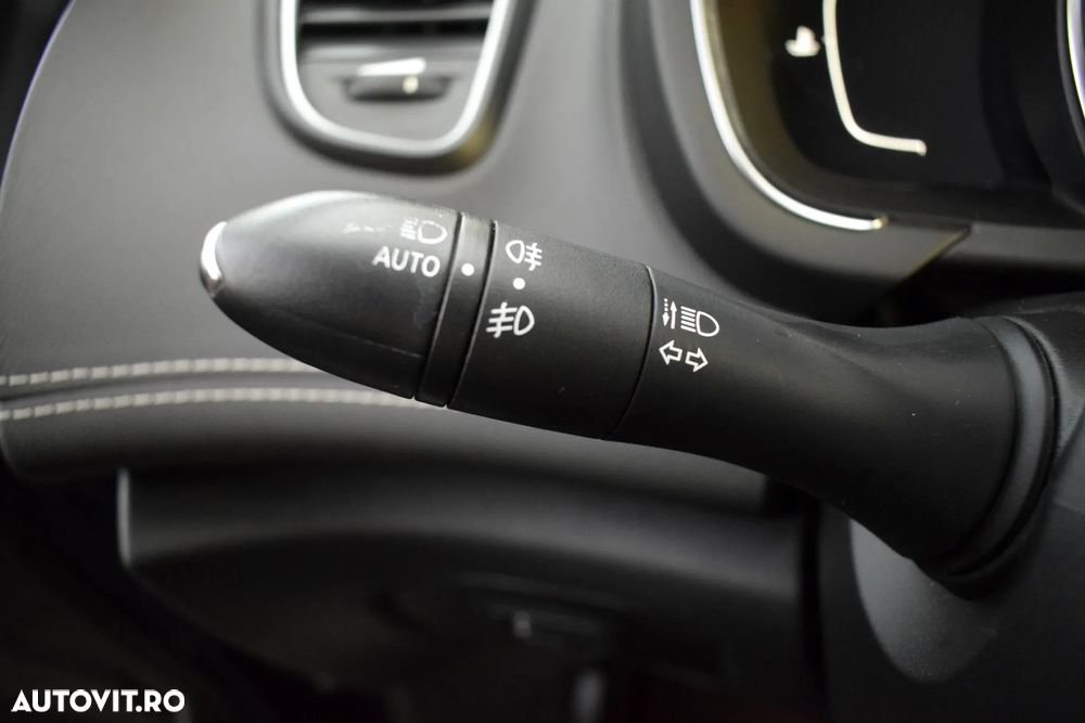 Renault Grand Scenic BLUE dCi 150 EDC BUSINESS EDITION - 25