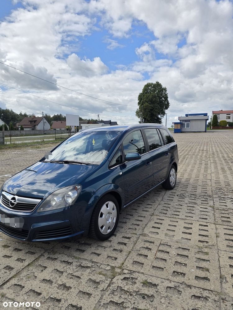Opel Zafira - 2
