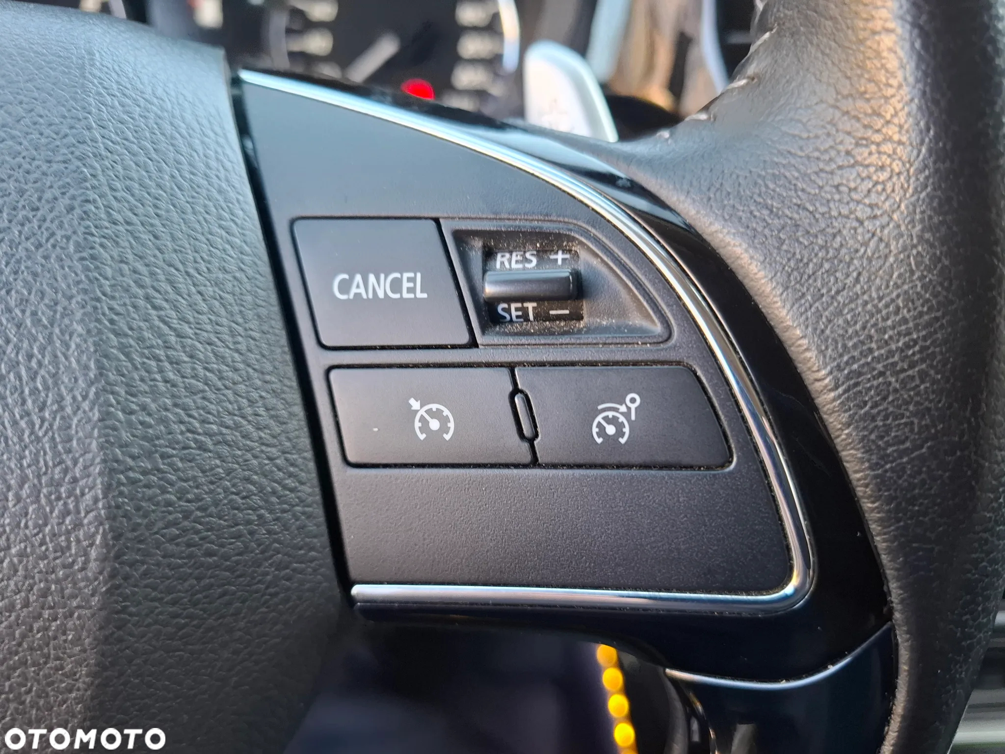 Mitsubishi Outlander 2.0 Intense 2WD CVT - 19