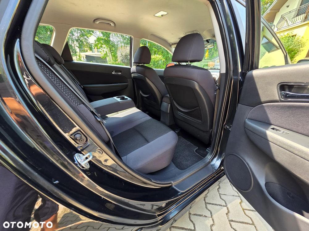 Hyundai i30 i30cw 1.6 CRDi Automatik Comfort - 6