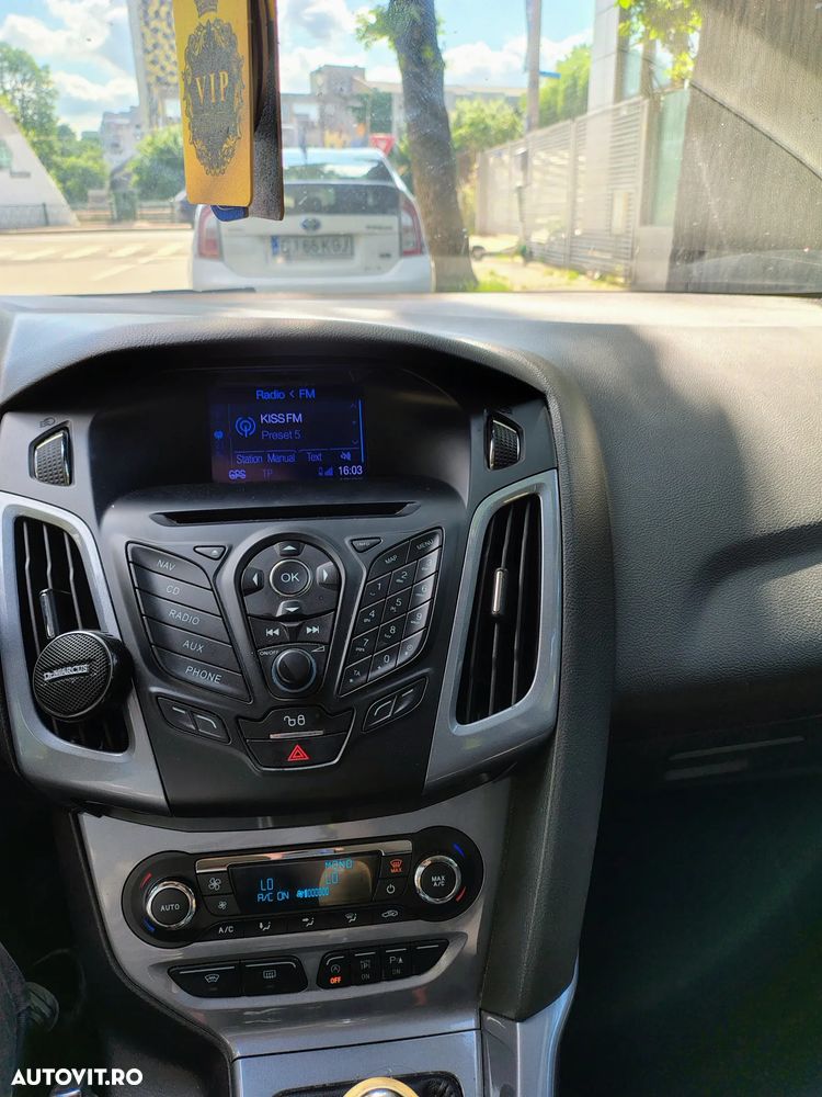 Ford Focus 1.6 TDCI DPF Start-Stopp-System Titanium - 8