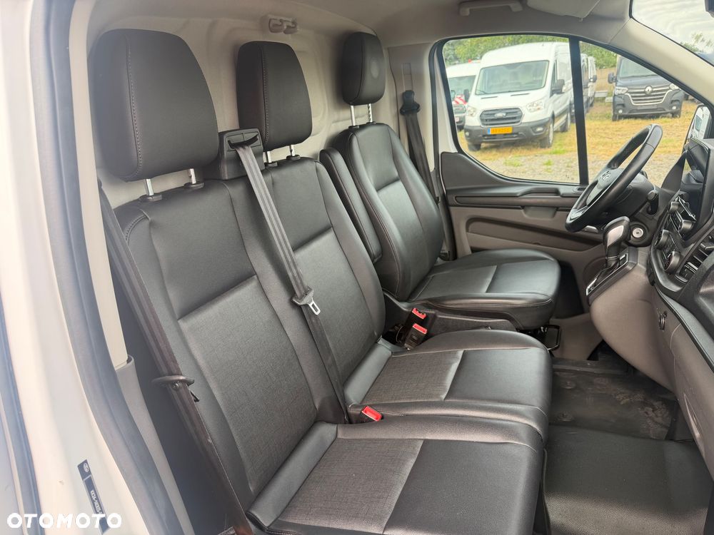 Ford Transit Custom - 13