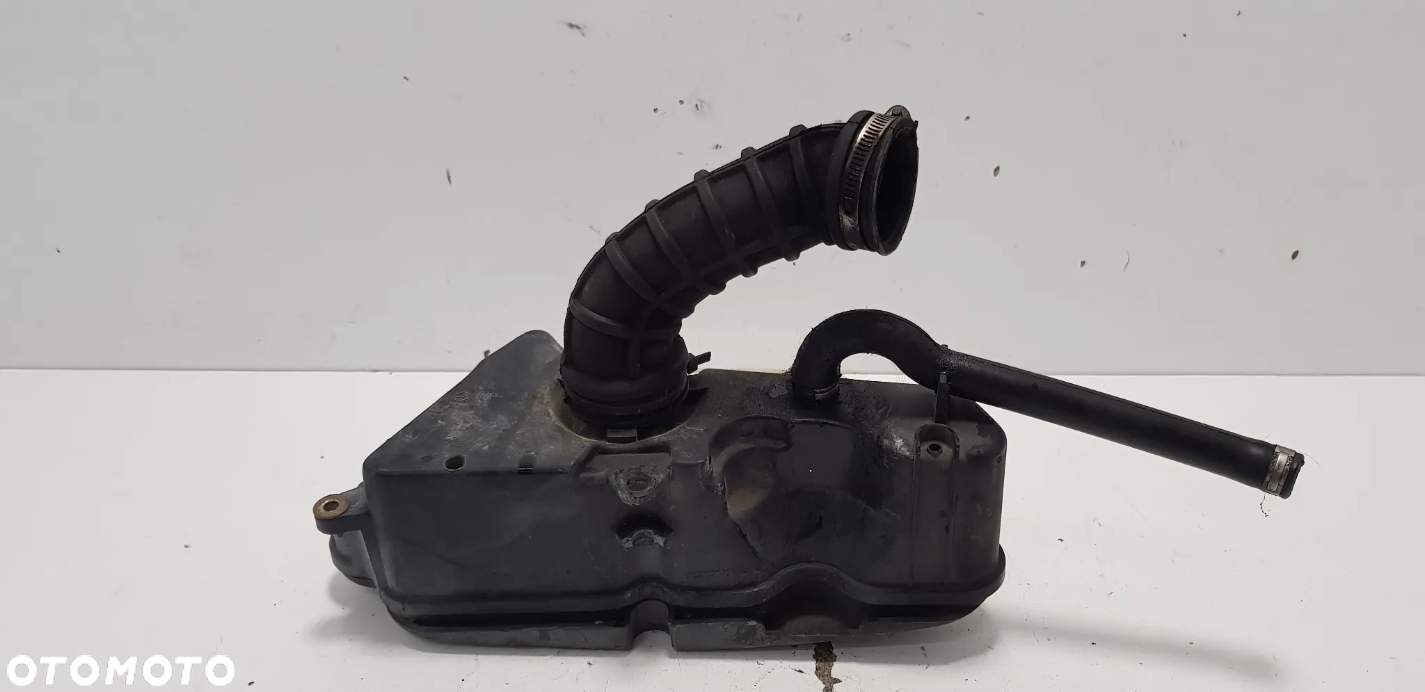 Piaggio Vespa ET2 125 Obudowa Filtra Powietrza - 3