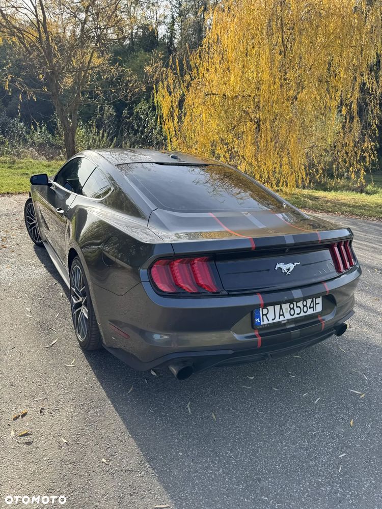 Ford Mustang 2.3 Eco Boost - 5