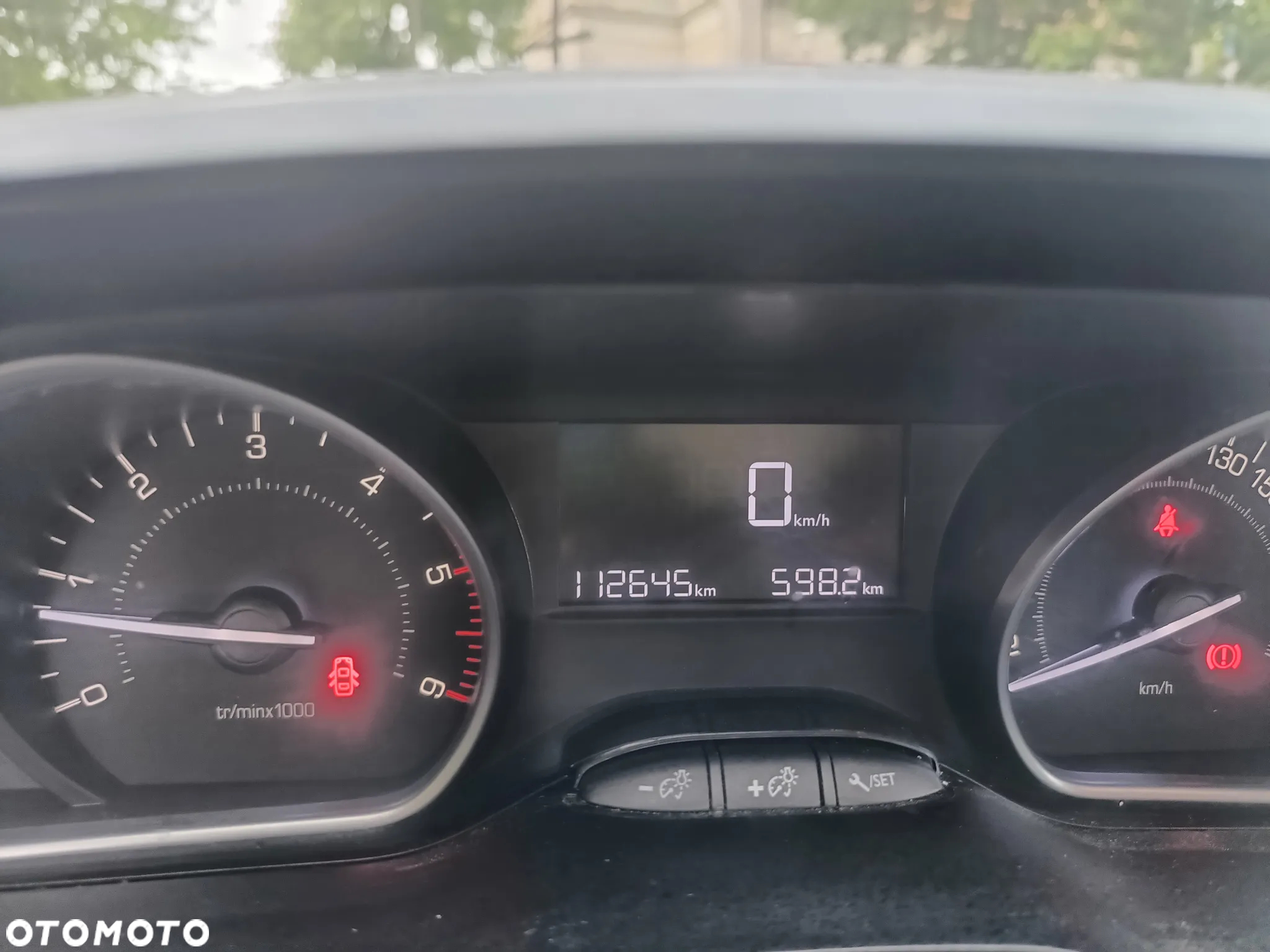 Peugeot 208 e-HDi 92 Stop&Start Style - 10