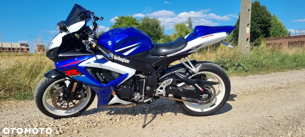 Suzuki GSX-R - 1