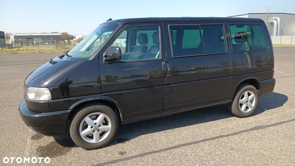 Volkswagen Multivan - 10
