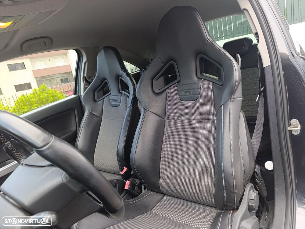 Opel Corsa 1.6 Turbo OPC - 13