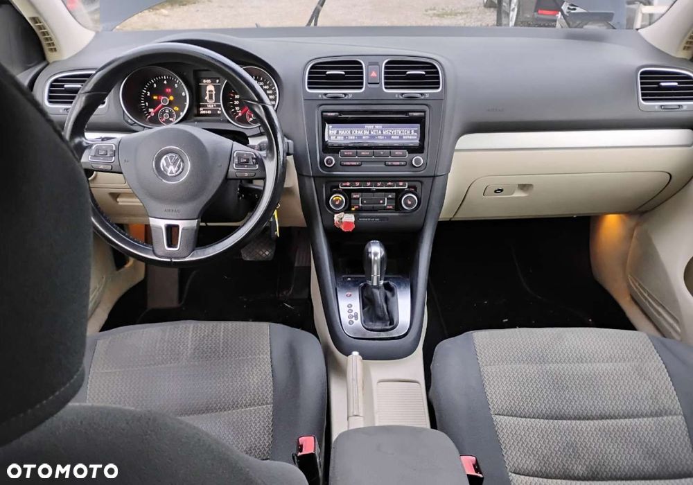 Volkswagen Golf - 5