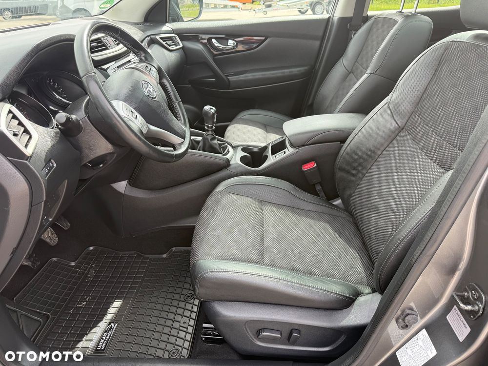 Nissan Qashqai 1.6 DIG-T Tekna+ - 22
