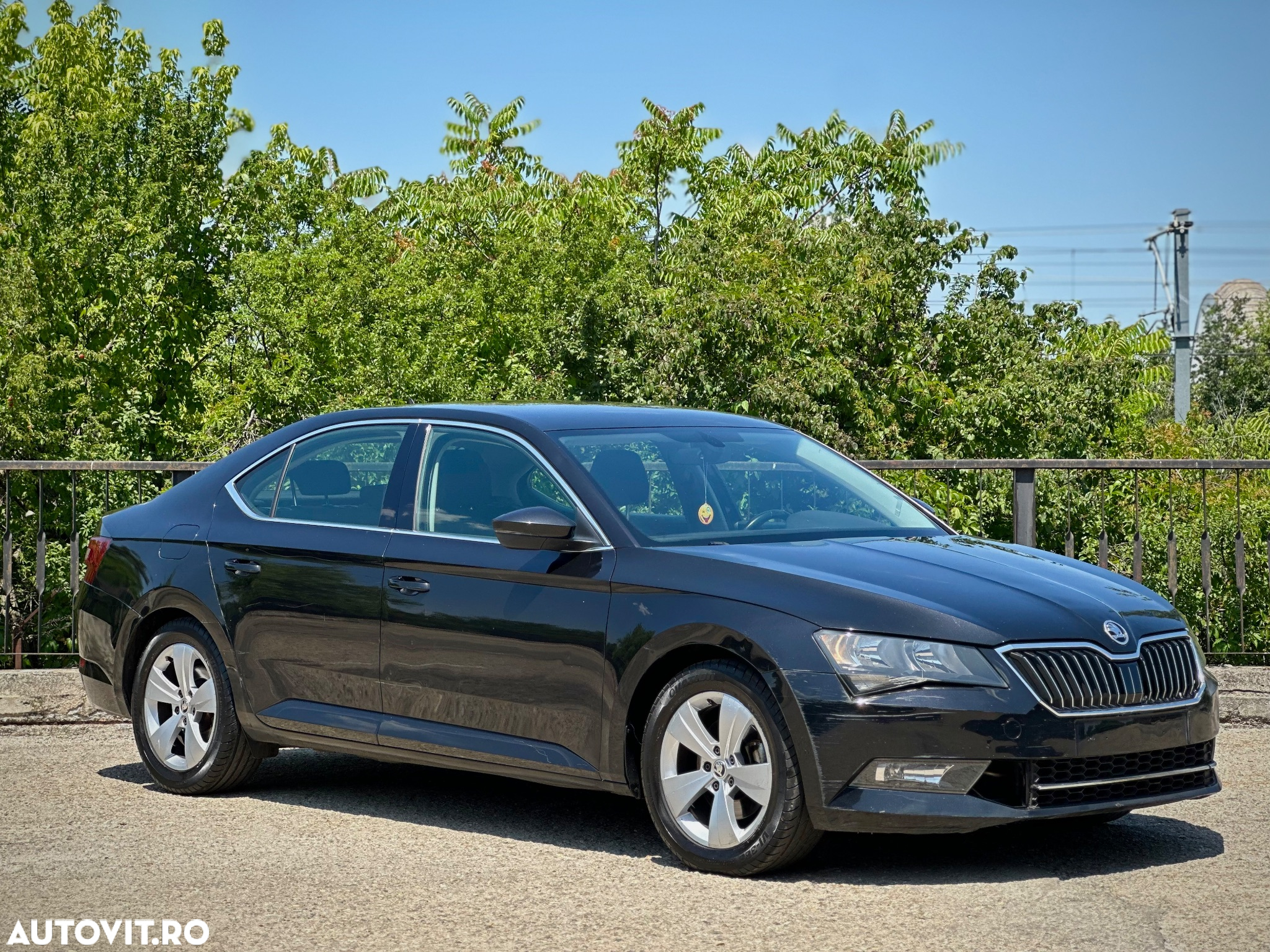 Skoda Superb 2.0 TDI Style - 2