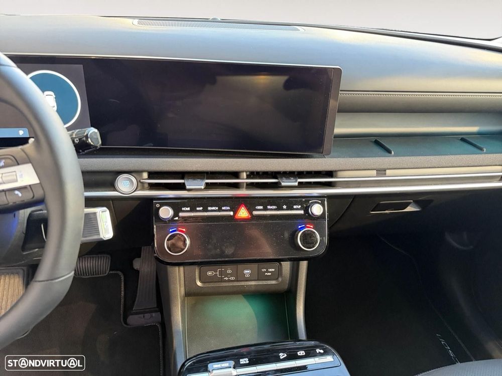 Hyundai Tucson 1.6 T-GDI HEV Vanguard - 12