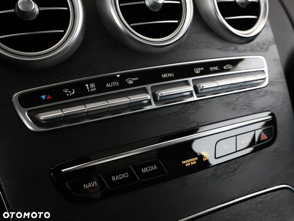 Mercedes-Benz Klasa C 220 d 9G-TRONIC AMG Line - 31