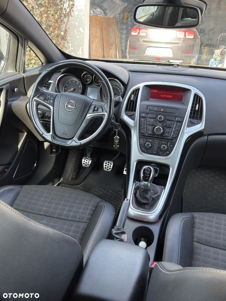 Opel Astra 1.4 T Sport - 10