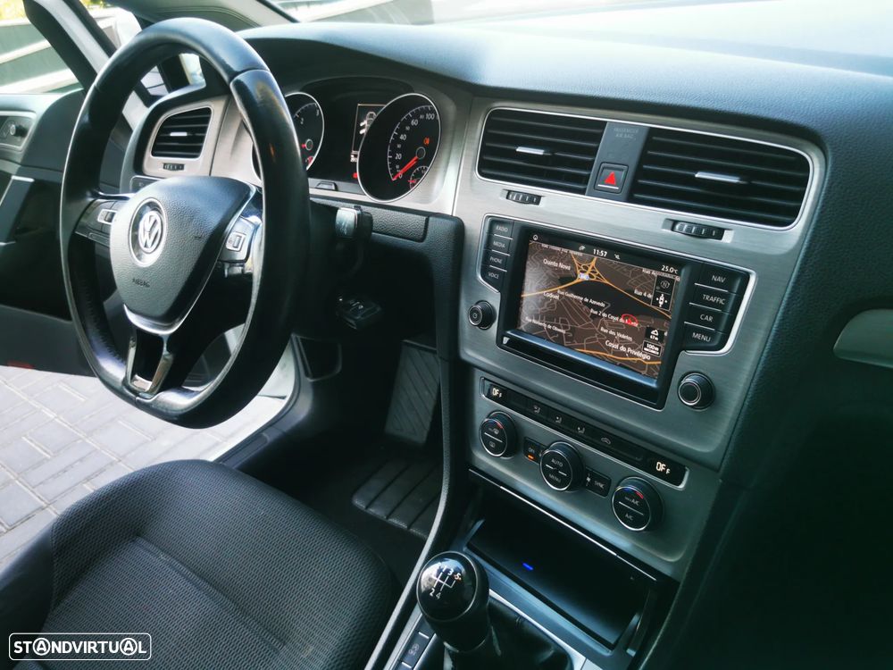 VW Golf Variant 1.6 TDi BlueMotion Confortline - 20