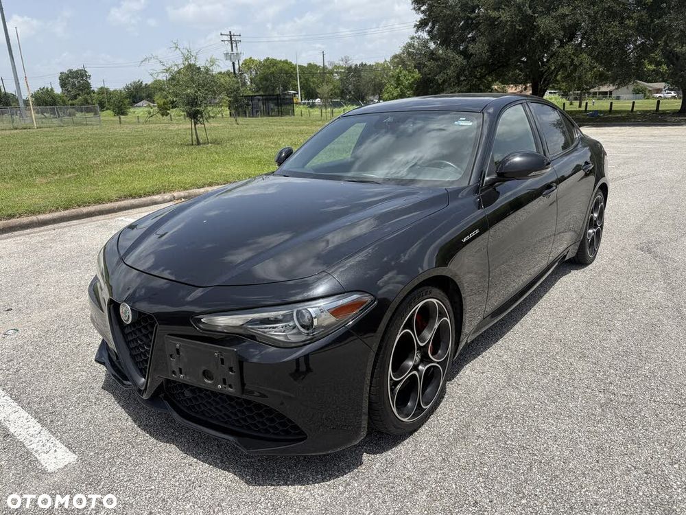 Alfa Romeo Giulia 2.0 Turbo 16V AT8 Veloce - 3
